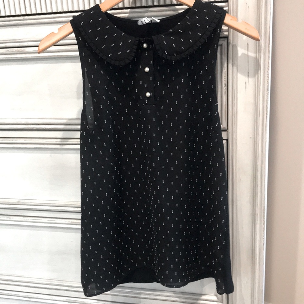 Elle black & white top Size M